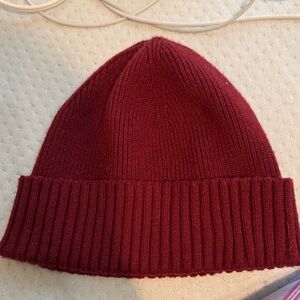 Ribbed Knit Beanie in Burgundy